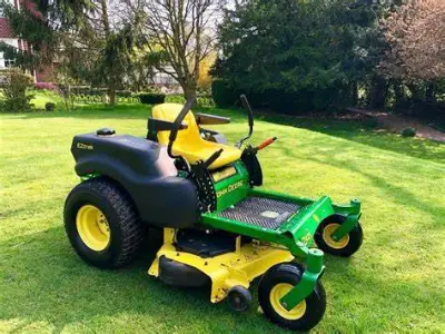 Features Of John Deere LawnMowers